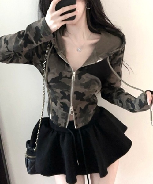 SHEENA(シーナ)の「カモフラ柄ダブルジップフーディートップス(Tシャツ/カットソー・レディース・カーキ・M)」の14枚目の写真