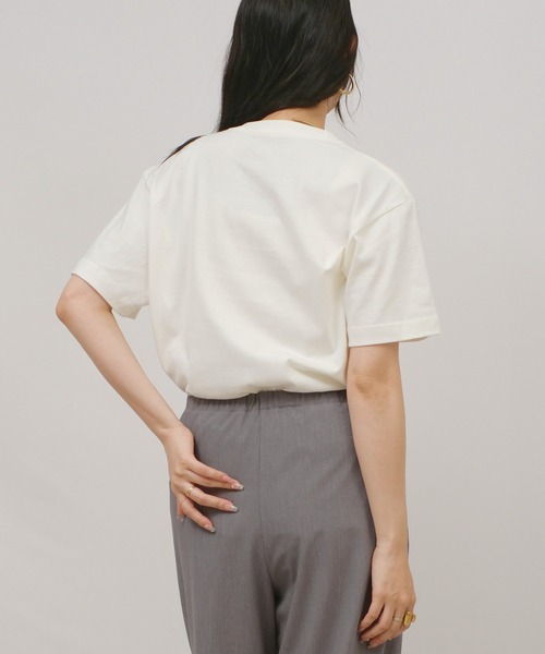 palm RICHE(ポームリシュ)の「DESIRABLE グラフィックロゴT(Tシャツ/カットソー・レディース・チャコールグレー/オフホワイト/ピンク・M)」の6枚目の写真