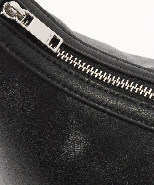 STANDOIL（スタンドオイル）の「【WEB＋一部店舗限定】STAND OIL /スタンドオイル Mushy Bag（ショルダーバッグ・レディース・ブラウン/キャメル/ボルドー/ブラック・FREE）」の18枚目の写真