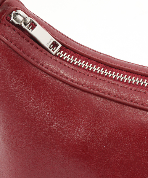 STANDOIL（スタンドオイル）の「【WEB＋一部店舗限定】STAND OIL /スタンドオイル Mushy Bag（ショルダーバッグ・レディース・ブラウン/キャメル/ボルドー/ブラック・FREE）」の21枚目の写真