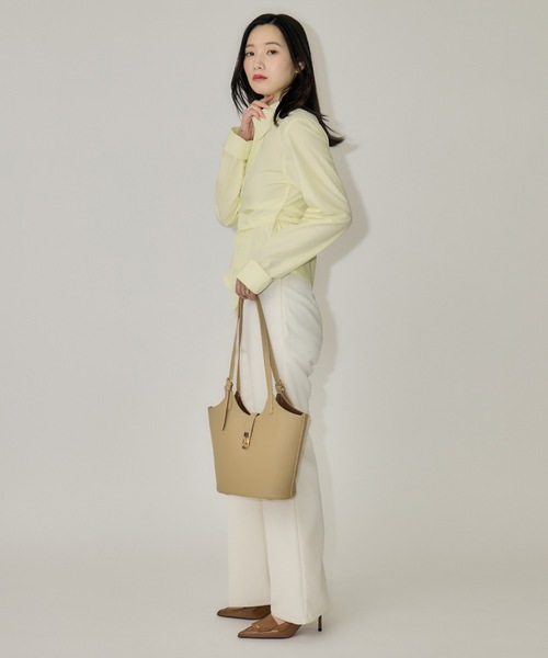 NEUNA（ヌナ）の「ウエストタッククロスシャツ（シャツ/ブラウス・レディース・ブルー/オフホワイト/イエロー・FREE）」の10枚目の写真