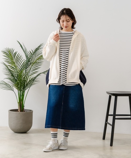 fort point(フォーポイント)の「【C-FORT POINT/フォートポイント】【ポリエステル×コットンのナチュラルな風合い】コクーンシルエット 裏毛フルジップ パーカー 裏面パイル状(パーカー・レディース・ライトグレー/ブラック/ブルー/アイボリー・MEDIUM)」の21枚目の写真