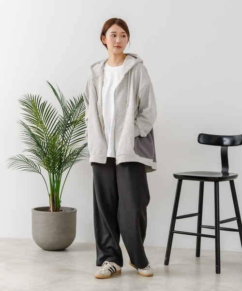 fort point(フォーポイント)の「【C-FORT POINT/フォートポイント】【ポリエステル×コットンのナチュラルな風合い】コクーンシルエット 裏毛フルジップ パーカー 裏面パイル状(パーカー・レディース・ライトグレー/ブラック/ブルー/アイボリー・MEDIUM)」の13枚目の写真