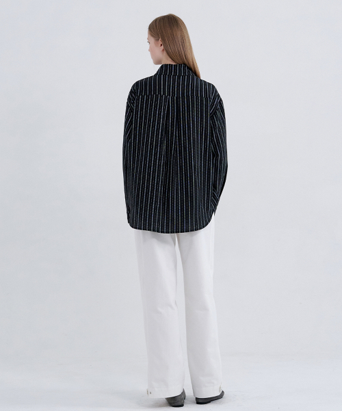 MICANE(ミケーネ)の「クロエストライプシャツ(シャツ/ブラウス・レディース・クリーム/ブラック・X-LARGE/LARGE/MEDIUM/SMALL)」の6枚目の写真