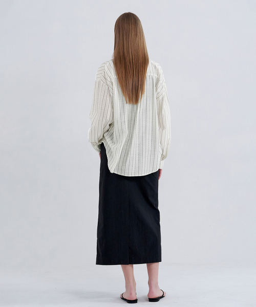 MICANE(ミケーネ)の「クロエストライプシャツ(シャツ/ブラウス・レディース・クリーム/ブラック・X-LARGE/LARGE/MEDIUM/SMALL)」の11枚目の写真