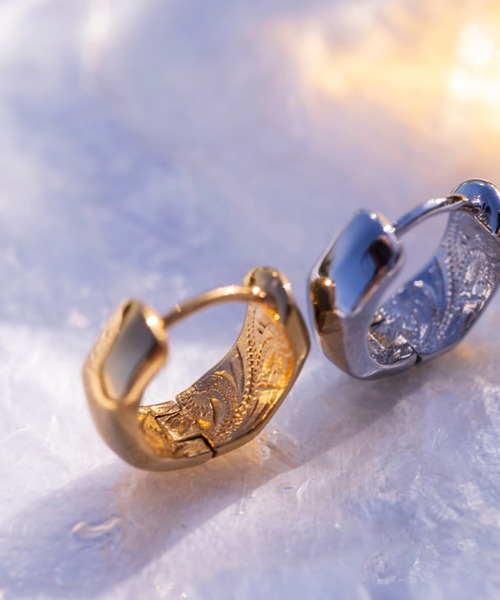 IRIEBEACH(アイリービーチ)の「INSIDE hoop pierce B/【ハワイアンジュエリー】【サージカルステンレス】【金属アレルギー対応】【IRIEBEACH / アイリービーチ】つけっぱなしOK(ピアス(片耳用)・レディース・ゴールド・FREE)」の4枚目の写真