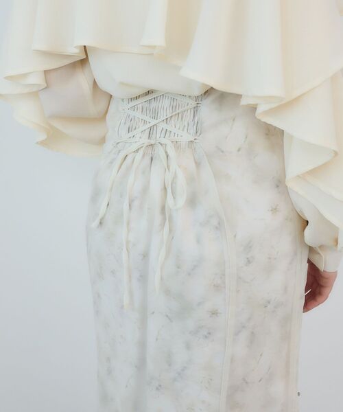 MAJESTIC LEGON（マジェスティックレゴン）の「シアーレイヤードフラワースカート（スカート・レディース・グレー系その他/ホワイト系その他2/ピンク系その他2・MEDIUM）」の8枚目の写真