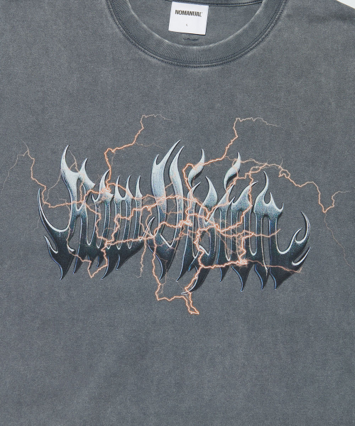 NOMANUAL（NOMANUAL）の「LIGHTNING RAW VISION T-SHIRT - WASHED CHARCOAL（Tシャツ/カットソー・レディース・その他・LARGE/SMALL/MEDIUM/X-LARGE）」の4枚目の写真