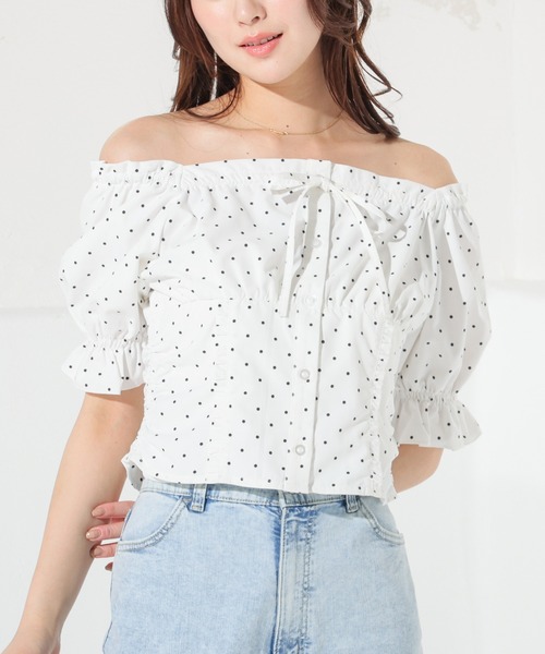 Honeys（ハニーズ）の「オフショル２ｗａｙブラウス（シャツ/ブラウス・レディース・ピンク/アイボリー系1/カーキ/ホワイト系その他2・S/M/L）」の2枚目の写真