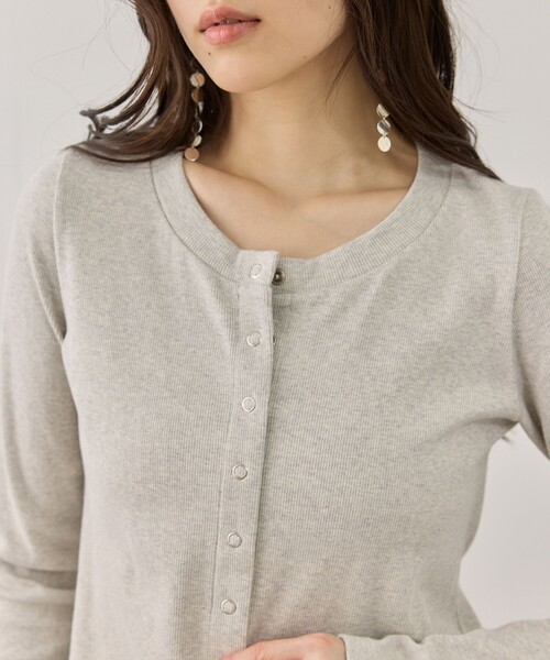 ADAM ET ROPE'（アダムエロペ）の「シークインフラワービスチェセットカーディガン（カーディガン/ボレロ・レディース・キナリ/ブラック・FREE）」の12枚目の写真