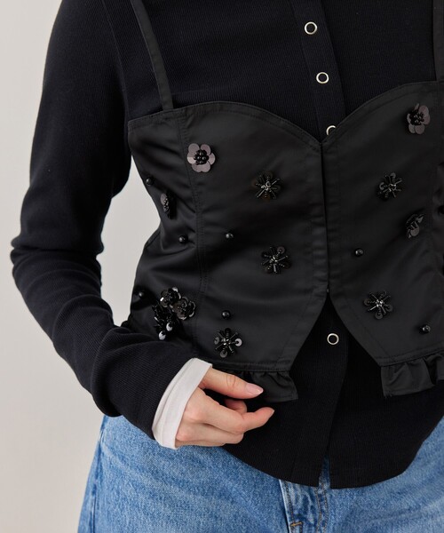 ADAM ET ROPE'（アダムエロペ）の「シークインフラワービスチェセットカーディガン（カーディガン/ボレロ・レディース・キナリ/ブラック・FREE）」の16枚目の写真