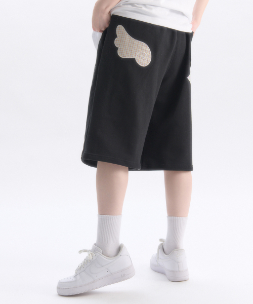 ambler（エムブラー）の「エンジェルスター パッチ バermudaパンツ バermuda ワンタック スウェット ショートパンツ ASP901 (ブラック)（その他パンツ・レディース・その他・MEDIUM/LARGE）」の4枚目の写真