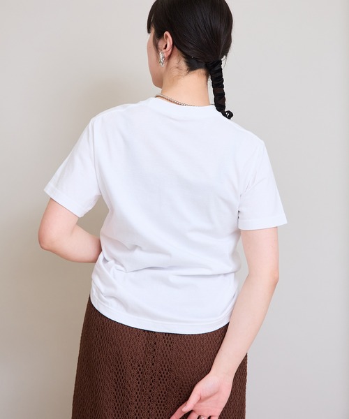 LHELBIE(レルビエ)の「ミニロゴTシャツ(Tシャツ/カットソー・レディース・オフホワイト/ブラック・M)」の15枚目の写真