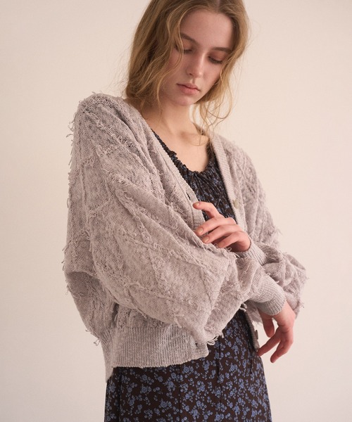 MIELI INVARIANT（ミエリインヴァリアント）の「Bloom Loop Fringe Cardigan（カーディガン/ボレロ・レディース・ブラック/レッド/グレー・FREE）」の15枚目の写真