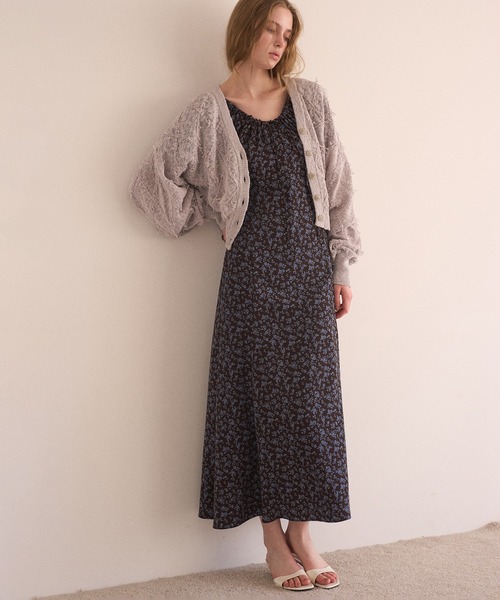 MIELI INVARIANT（ミエリインヴァリアント）の「Bloom Loop Fringe Cardigan（カーディガン/ボレロ・レディース・ブラック/レッド/グレー・FREE）」の18枚目の写真