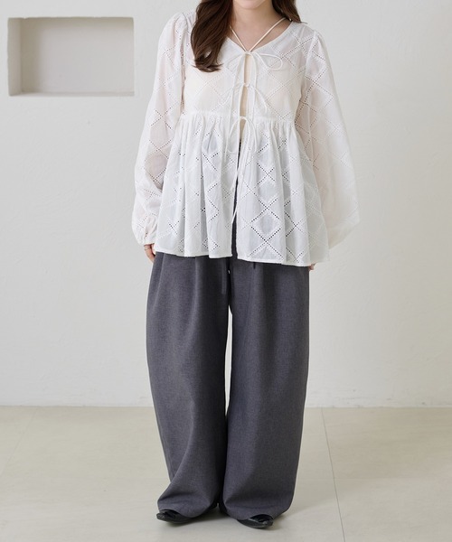 apres jour clair(アプレジュールクレア)の「【apres jour clair】アソートレースペプラムチュニックブラウス(シャツ/ブラウス・レディース・ブラック/アイボリー/オフホワイト・フリー/X-LARGE)」の12枚目の写真