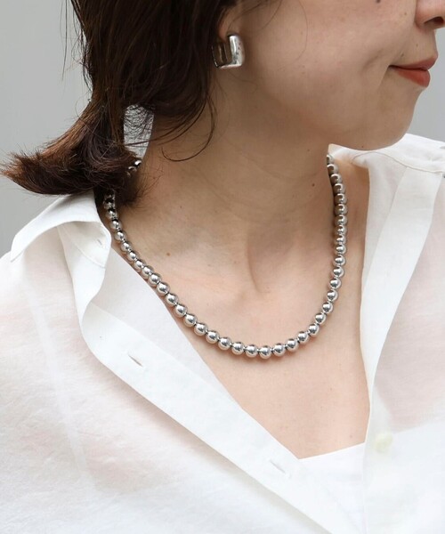 grace grace （グラスグラス）の「【grace grace/グラスグラス】メタボールミディアムネックレス（ネックレス・レディース・シルバー・FREE）」の4枚目の写真