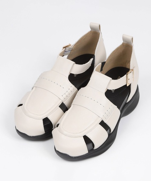 KISCO(キスコ)の「KISCO(キスコ)グルカサンダル(サンダル・レディース・アイボリー/ブラック・XL/25-25H/L/24-24H/M/23-23H)」の1枚目の写真