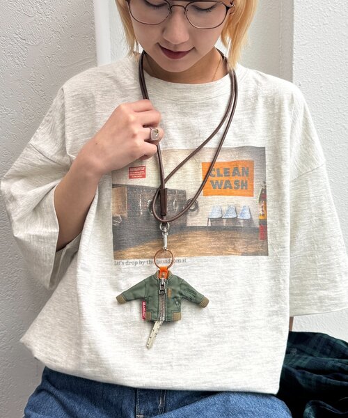 CIAOPANIC TYPY（チャオパニックティピー）の「【ユニセックス】加工レザーキーネックレス/スマホショルダー（ネックレス・メンズ・ブラウン/ブラック・ONE SIZE）」の2枚目の写真