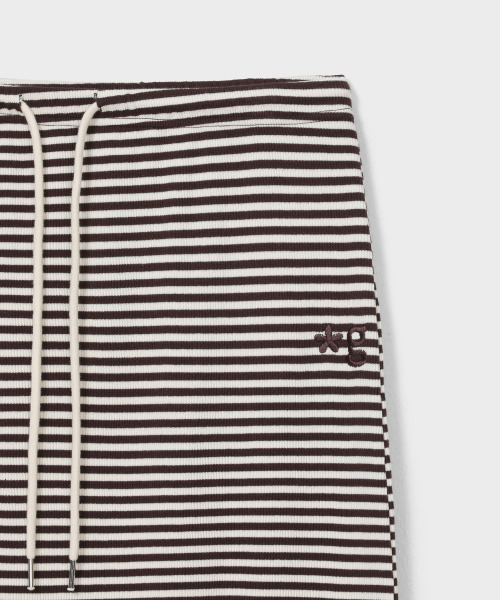 GRUNDEN（グルンデン）の「STRIPE LOGO SKIRT (BROWN)（スカート・レディース・その他・OS）」の3枚目の写真