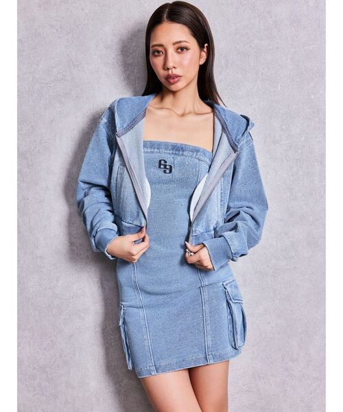GYDA(ジェイダ)の「gradation bijouカットデニムパーカー【セットアップ着用可能】(パーカー・レディース・ライトブルー/ブルー・FREE)」の5枚目の写真