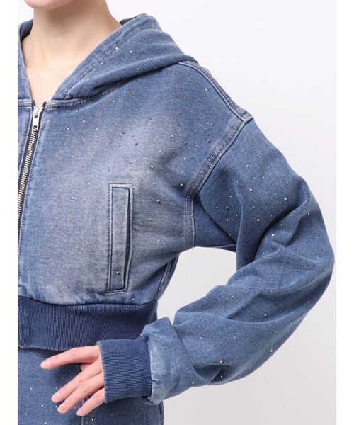 GYDA(ジェイダ)の「gradation bijouカットデニムパーカー【セットアップ着用可能】(パーカー・レディース・ライトブルー/ブルー・FREE)」の21枚目の写真