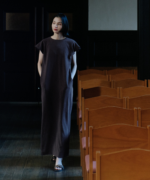 Noble(ノーブル)の「【洗える】ELENI/エルニ ビローギャザーワンピース(ワンピース・レディース・ホワイト系その他/ブラウン・36/38)」の2枚目の写真