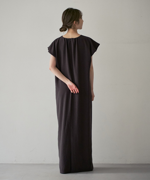 Noble(ノーブル)の「【洗える】ELENI/エルニ ビローギャザーワンピース(ワンピース・レディース・ホワイト系その他/ブラウン・36/38)」の12枚目の写真
