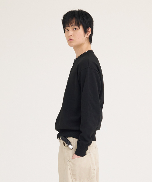 AKECII(アケシ)の「アンディソフトヘンリーネックニット_ブラック(ニット/セーター・メンズ・その他・MEDIUM/LARGE)」の7枚目の写真