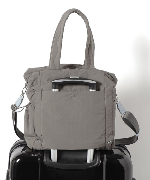 Beau're(ヴュレ)の「【WEB限定/SHIPS別注】BEAURE:〈撥水〉マルチウェイ チャーム 付き バッグ(トートバッグ・レディース・ブラウン/ブラック/グレー・ONE SIZE)」の18枚目の写真