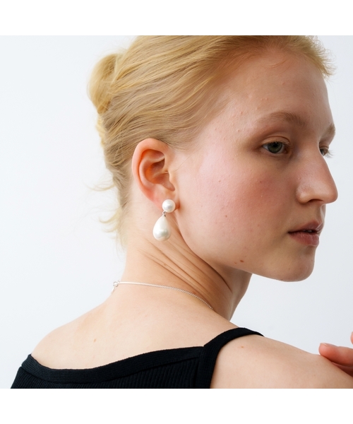 LOVE ME MONSTER（ラブミーモンスター）の「Bold Gem Drops Earrings (L261MER010)（ピアス（両耳用）・レディース・ブラック/ホワイト・FREE）」の2枚目の写真