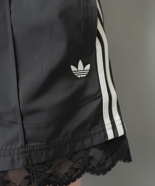 adidas（アディダス）の「【adidas/アディダス】ショートパンツ/裾レース/アディカラー レース トリム スリーストライプス ショーツ（その他パンツ・レディース・ブラック/ピンク/ホワイト・M）」の8枚目の写真