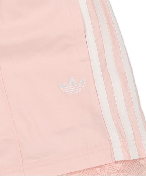 adidas（アディダス）の「【adidas/アディダス】ショートパンツ/裾レース/アディカラー レース トリム スリーストライプス ショーツ（その他パンツ・レディース・ブラック/ピンク/ホワイト・M）」の14枚目の写真