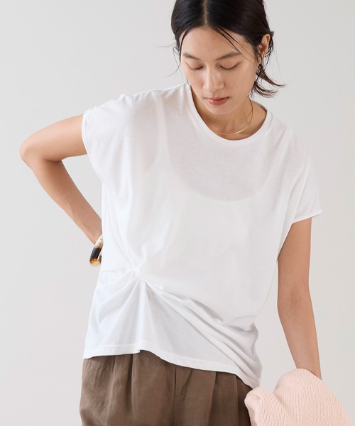 marmors(マルモア)の「【marmors】ウエストタックTシャツ(Tシャツ/カットソー・レディース・ホワイト/ピンク/グリーン/ブラウン・36)」の2枚目の写真
