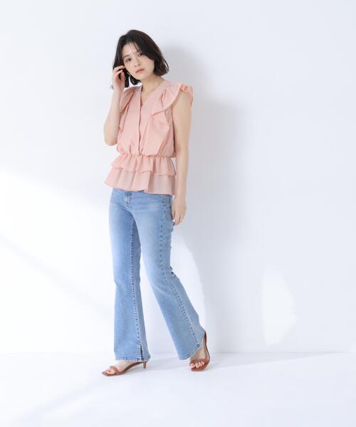 NATURAL BEAUTY BASIC(ナチュラルビューティーベーシック)の「【山本里菜さんコラボ】ラッフル楊柳ペプラムブラウス(シャツ/ブラウス・レディース・ブルー/オフホワイト/ピンク・SMALL/MEDIUM)」の16枚目の写真