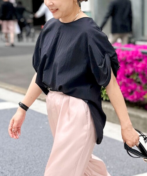 Rie Miller（リエミラー）の「ウォッシャブル２WAYブラウスシアーサッカー（シャツ/ブラウス・レディース・ネイビー/キナリ/ブラック・38）」の2枚目の写真