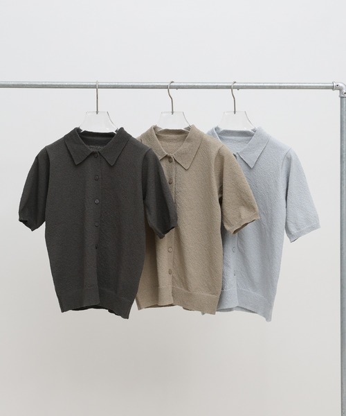 select MOCA(セレクトモカ)の「フロントボタンサマーポロニット(ニット/セーター・レディース・グレイッシュブルー/グレイッシュベージュ/チャコールグレー・FREE)」の19枚目の写真