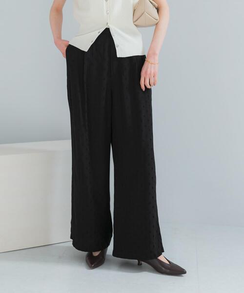 URBAN RESEARCH ROSSO WOMEN（アーバンリサーチ　ロッソ）の「サテンドットパンツ（その他パンツ・レディース・ブラック/アイボリー・36/38）」の8枚目の写真