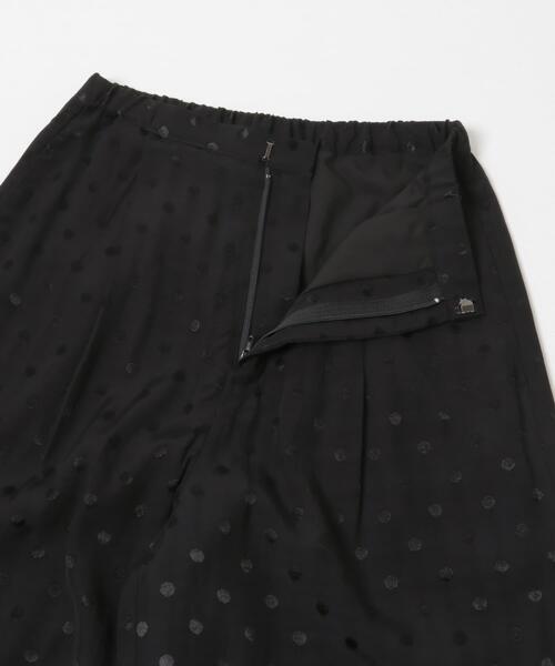 URBAN RESEARCH ROSSO WOMEN（アーバンリサーチ　ロッソ）の「サテンドットパンツ（その他パンツ・レディース・ブラック/アイボリー・36/38）」の22枚目の写真