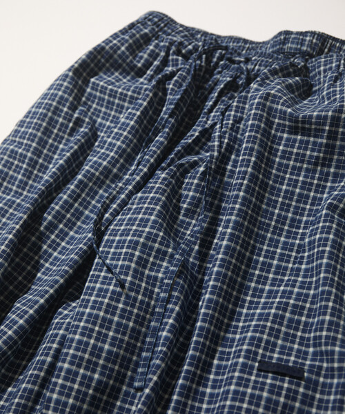 CAHLUMN(カウラム)の「CAHLUMN/カウラム Indigo Madras Check Easy Pant(その他パンツ・メンズ・ネイビー・MEDIUM/LARGE/X-LARGE/XX-LARGE)」の3枚目の写真