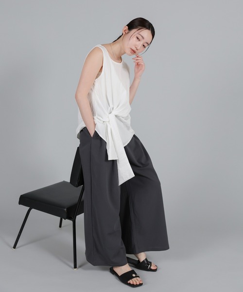 select MOCA Et(セレクトモカエト)の「【Et】Asymmetrical Sleeveless Blouse(シャツ/ブラウス・レディース・ホワイト/サックスブルー・FREE)」の19枚目の写真