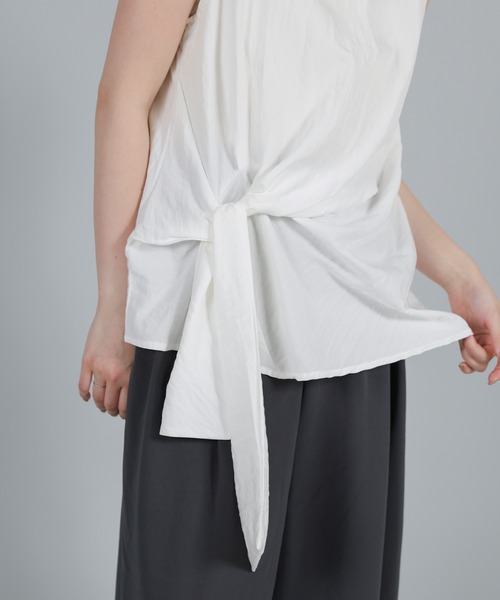 select MOCA Et(セレクトモカエト)の「【Et】Asymmetrical Sleeveless Blouse(シャツ/ブラウス・レディース・ホワイト/サックスブルー・FREE)」の15枚目の写真