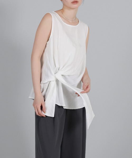 select MOCA Et(セレクトモカエト)の「【Et】Asymmetrical Sleeveless Blouse(シャツ/ブラウス・レディース・ホワイト/サックスブルー・FREE)」の16枚目の写真