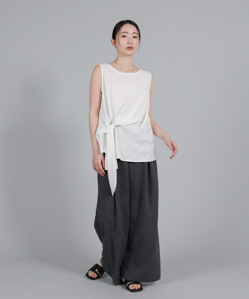 select MOCA Et(セレクトモカエト)の「【Et】Asymmetrical Sleeveless Blouse(シャツ/ブラウス・レディース・ホワイト/サックスブルー・FREE)」の4枚目の写真