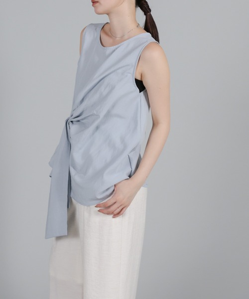 select MOCA Et(セレクトモカエト)の「【Et】Asymmetrical Sleeveless Blouse(シャツ/ブラウス・レディース・ホワイト/サックスブルー・FREE)」の8枚目の写真