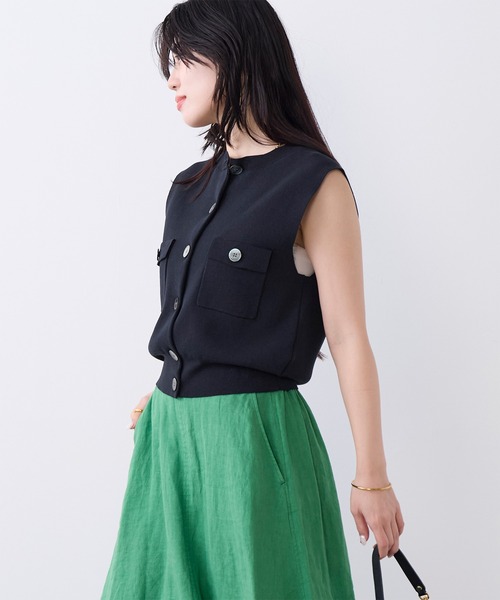 MICA&DEAL(マイカ&ディール)の「クルーネックニットベスト(ニット/セーター・レディース・アイボリー/ダークネイビー/キャメル・FREE)」の5枚目の写真