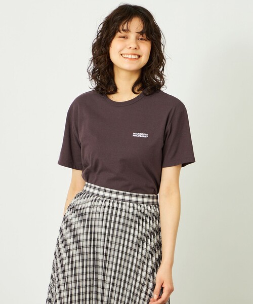 MACKINTOSH PHILOSOPHY（ﾏｯｷﾝﾄｯｼｭ ﾌｨﾛｿﾌｨｰ）の「GREY LABEL リネンミックスロゴTシャツ（Tシャツ/カットソー・レディース・ブラウン系その他4/グリーン系その他/オフホワイト/パープル系その他/ピンク系その他2/ブラック/ライトブルー・2/6）」の3枚目の写真