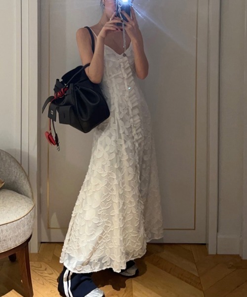 YUGA（ユーガ）の「YUGA_YGMC　　Korean-style　Embroidered camisole dress（ワンピース・レディース・ホワイト/ブラック・FREE）」の5枚目の写真