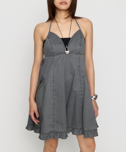 LAGUA GEM(ラグアジェム)の「COTTON ZIP HALTER NECK ワンピース(ワンピース・レディース・カーキ/ピンク/チャコールグレー・SMALL/MEDIUM)」の2枚目の写真