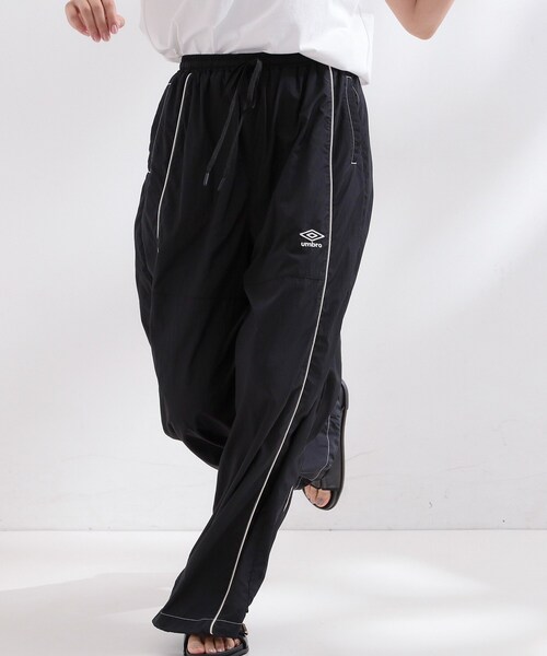 UMBRO(アンブロ)の「◆【umbro/アンブロ】シアーナイロンカーブシルエットイージパンツ(その他パンツ・レディース・ブラック/アイボリー・99)」の14枚目の写真